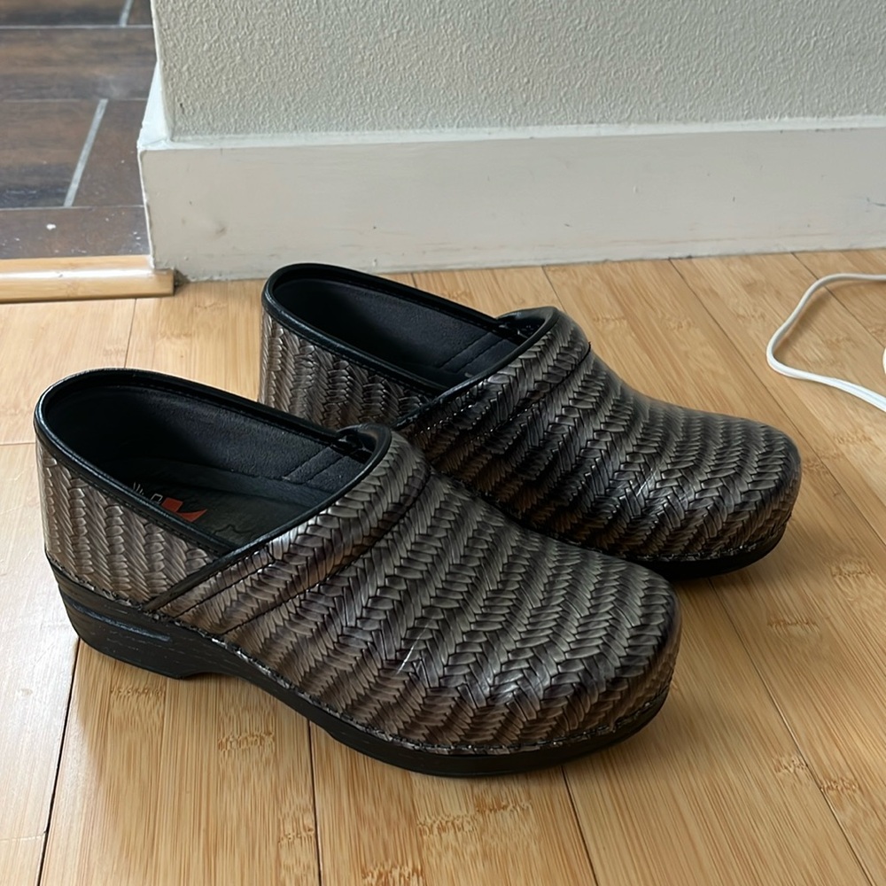 Women’s Clogs - Size 7.5
